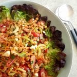 Chickpea salad with sweet and crunchy vegetables recipe